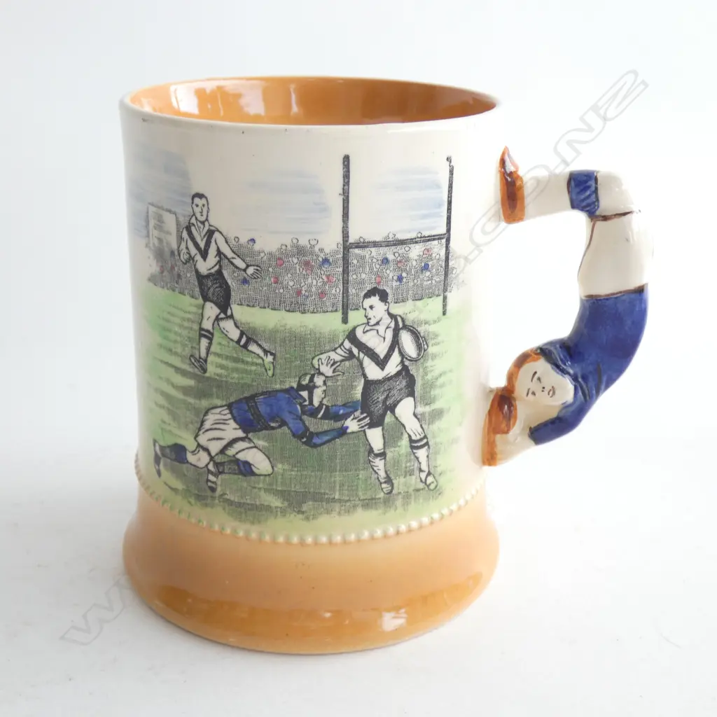 An Arthur Wood sports series Royal Bradwell rugby mug Image 1++