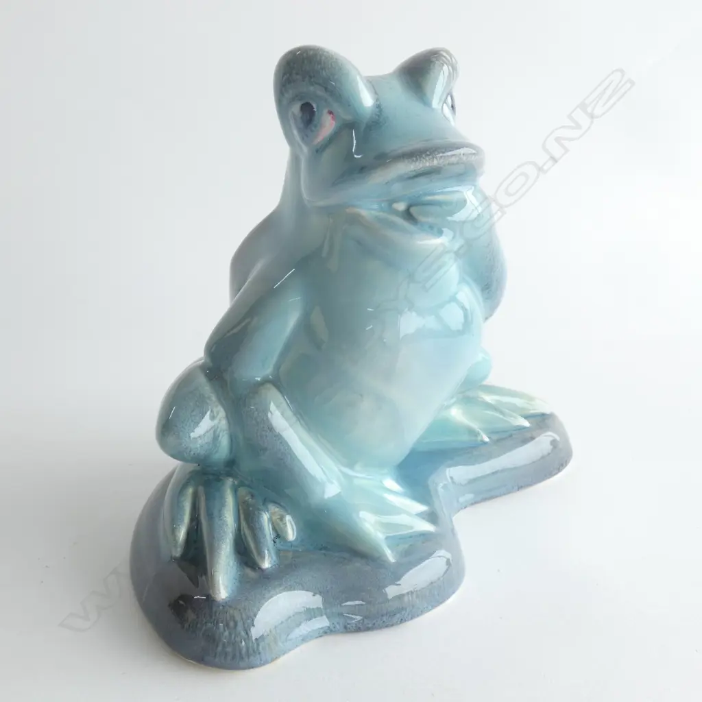 A Beswick frog Image 1++