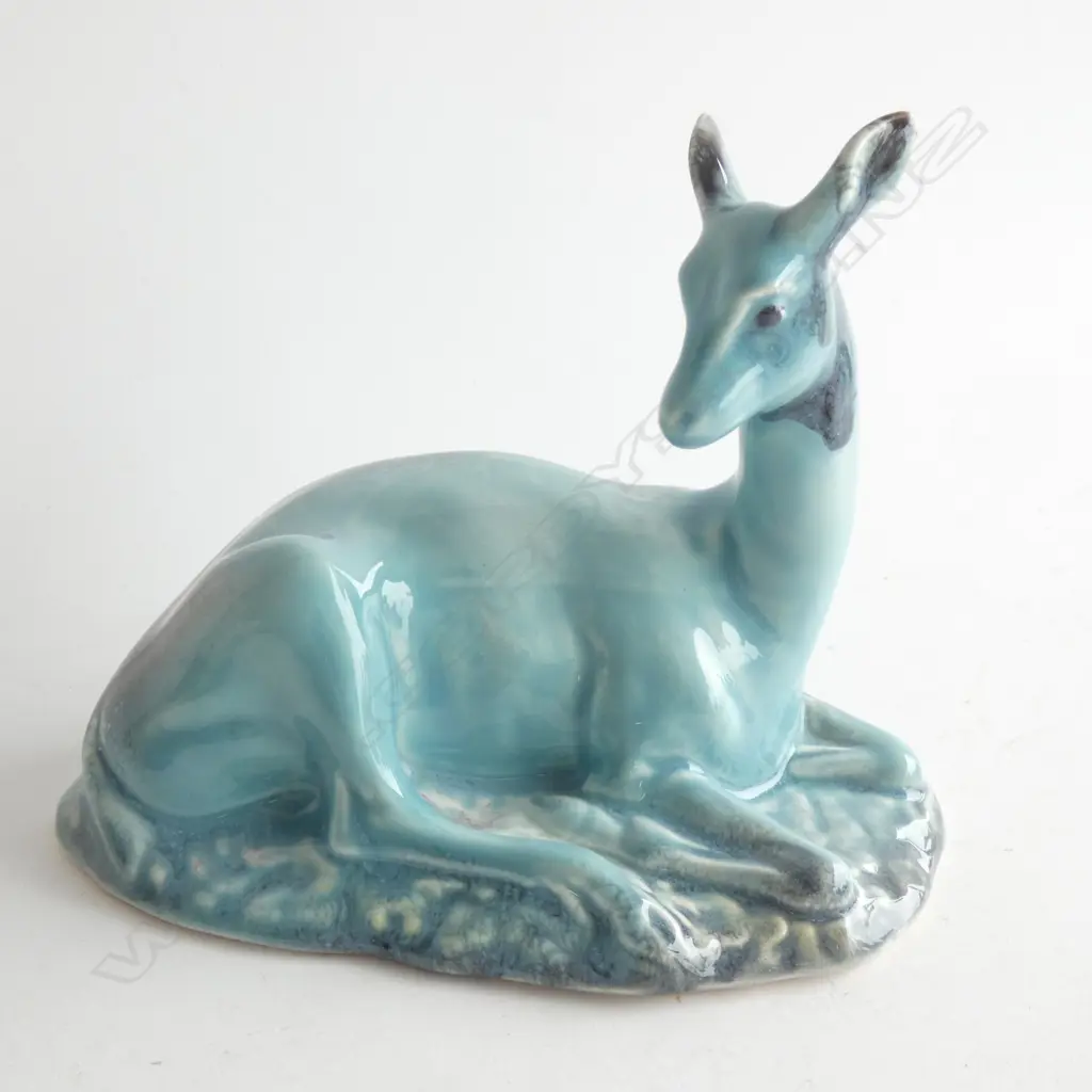 A Beswick deer on base Image 1++