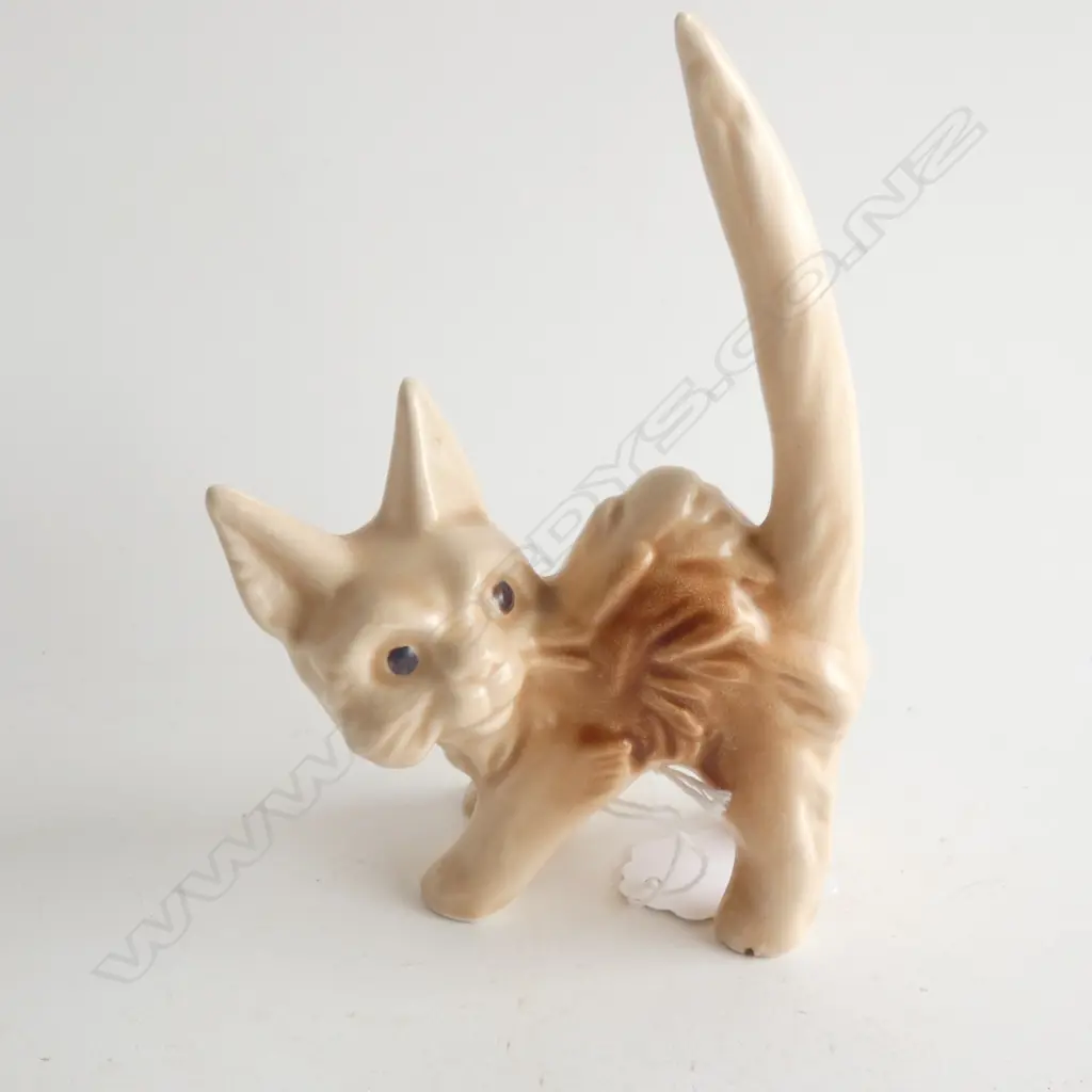 A Sylvac ‘scaredy cat’ Image 1++