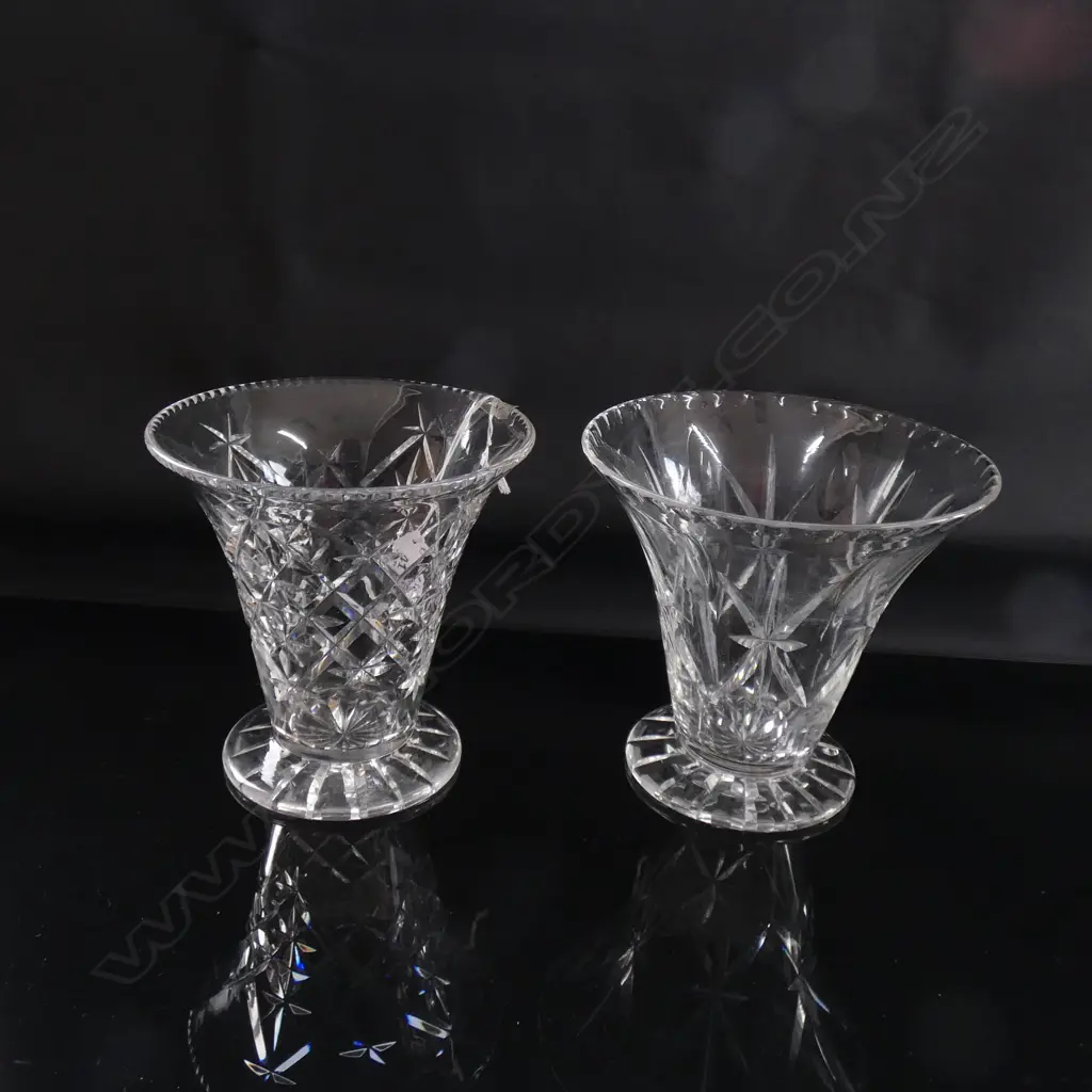 2 CRYSTAL VASES Image 1++