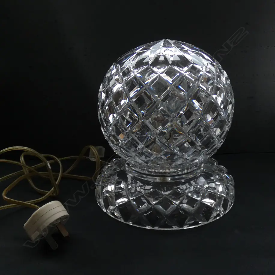 CUT CRYSTAL TABLE LAMP H. 200MM Image 1++