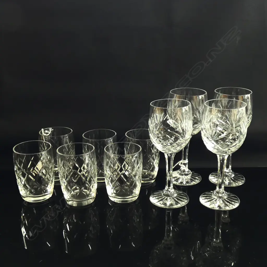 10 CUT CRYSTAL GLASSES; 4 STEMMED WINE & 6 WATER Image 1++