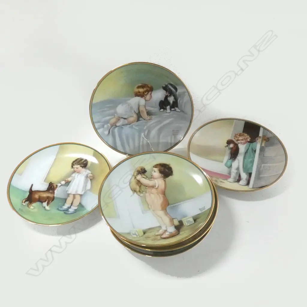 8 HAMILTON COLLECTION BESSIE PEASE GUTMAN PLATES  'A CHILD'S BEST FRIEND'  DIA 220MM Image 1++