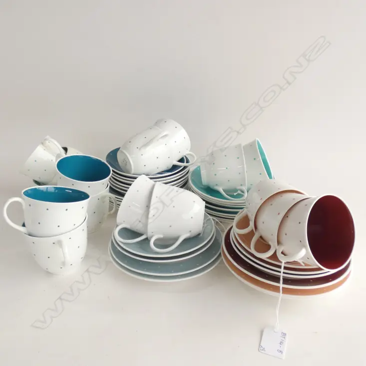 SUSIE COOPER POLKA DOT PART SET; 8 TRIOS (3 TEAL/MAROON/BLUE/PINK) JUG & BOWL 1 SPARE PLATE & SAUCER - 1 CUP A/F Image 1++