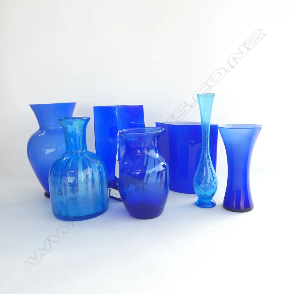7 ASST BLUE GLASS VASES - LARGEST H 270MM Image 1++
