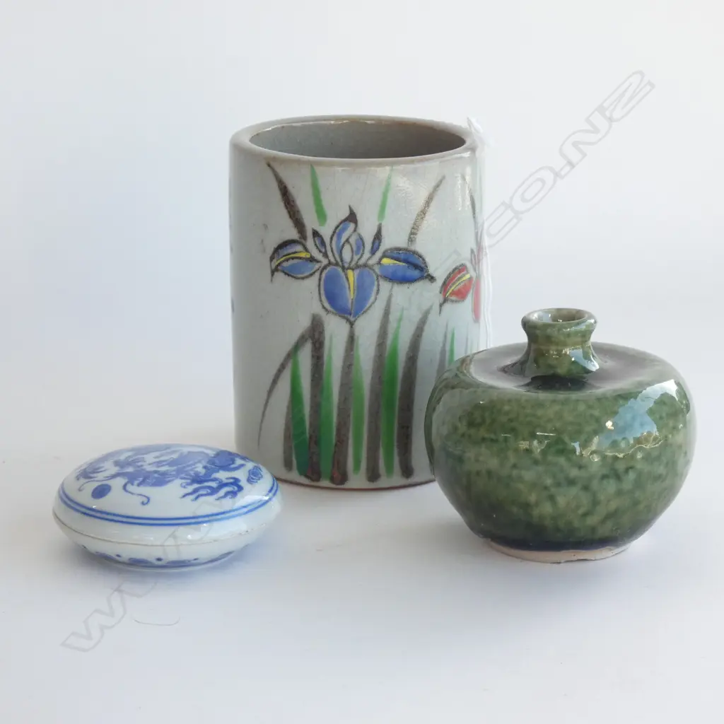 CHINESE BRUSH POT + GREEN GLAZE WATER POT VASE + LIDDED DRAGON CONTAINER Image 1++