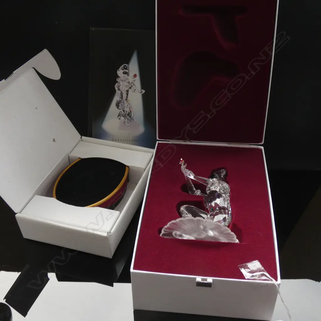 SWAROVSKI CRYSTAL 2001 MASQUERADE HARLEQUIN H 135MM - IN ORIGINAL BOX W SLEEVE & CERTIFICATE + STAND IN BOX Image 1++