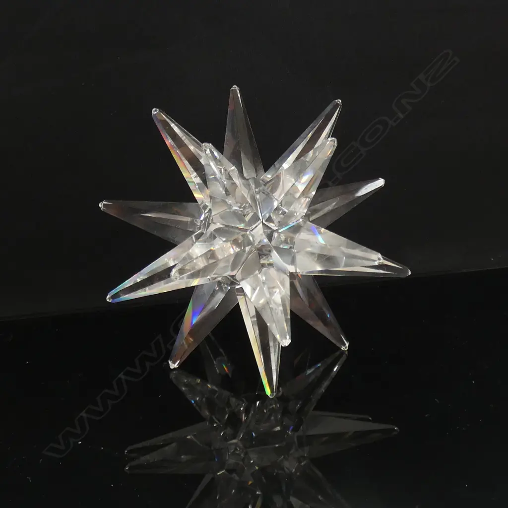 SWAROVSKI CRYSTAL STAR CANDLE HOLDER (7600) DIA APPROX 110MM  IN ORIGINAL BOX  Image 1++