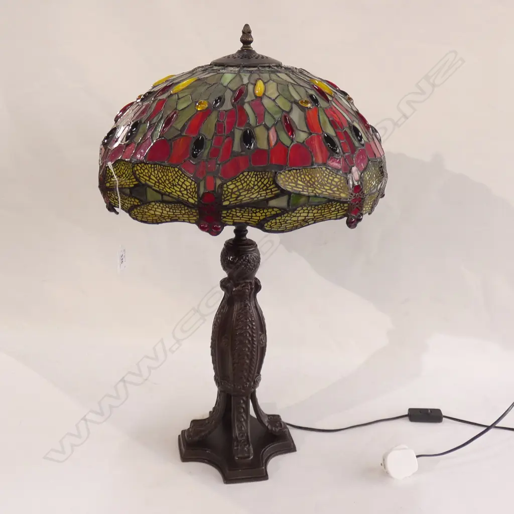 TIFFANY STYLE TABLE LAMP Image 1++
