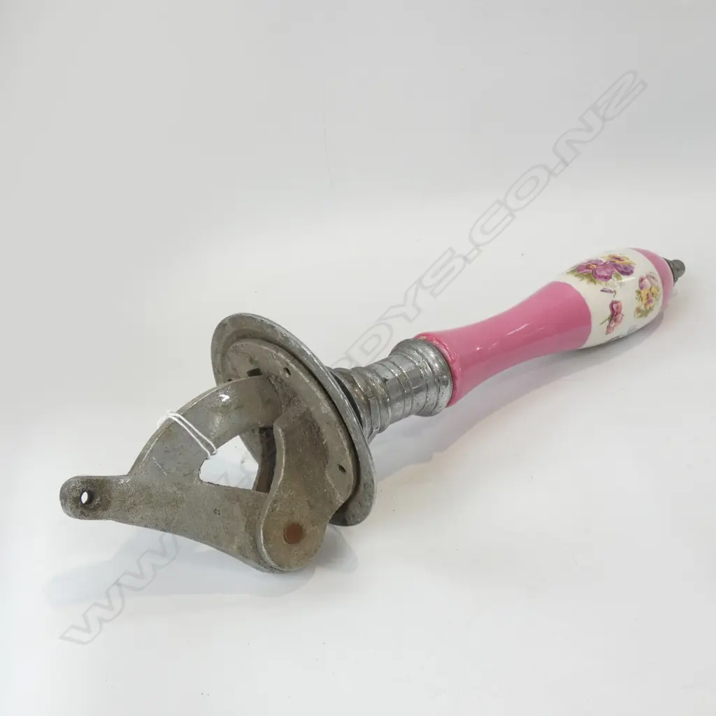 ANTIQUE PINK CERAMIC BEER PULL BY NZ MAKER WT TOOMEY CHCH Image 1++