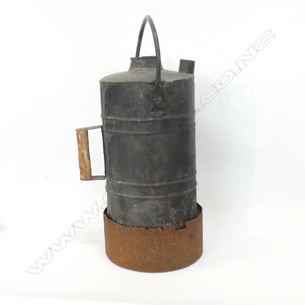 BUSHMANS WATER BOILER WITH SWING HANDLE & STAND H 570MM Image 1++
