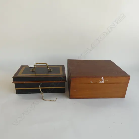 2 CONTAINERS; MONEY BOX & WOODEN