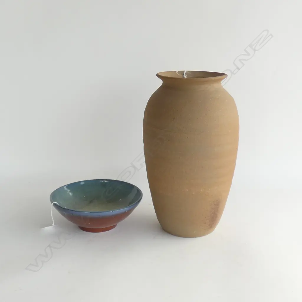 LG ROBERT WATTE POTTERY VASE (H 295MM) + SM BLUE INTERIOR POTTERY BOWL  (DIA  170MM) MARKS TO BASE Image 1++