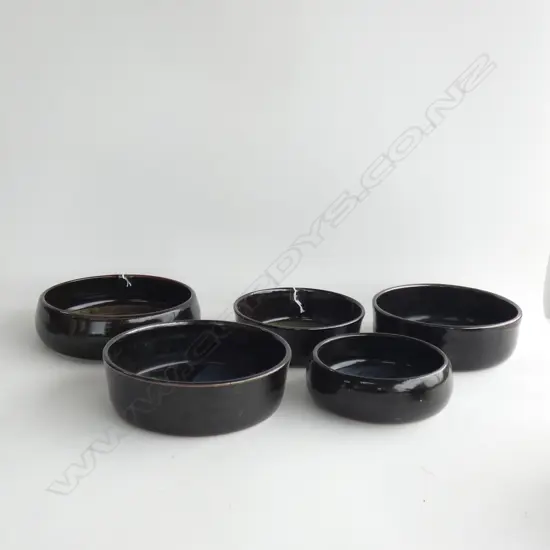 5 PCES BARRY DOYLE POTTERY BOWLS  LARGEST DIA 215MM