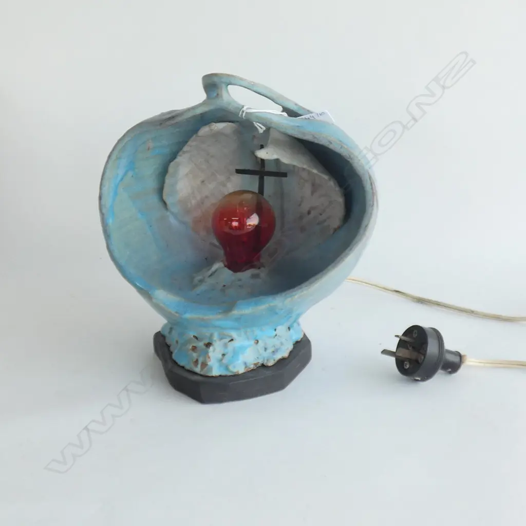 BOB HISLOFF NZ STUDIO POTTERY 'HEAVENLY REALMS' LAMP H.240mm Image 1++