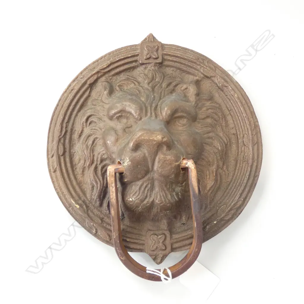 BIG HEAVY LION DOOR KNOCKER Image 1++
