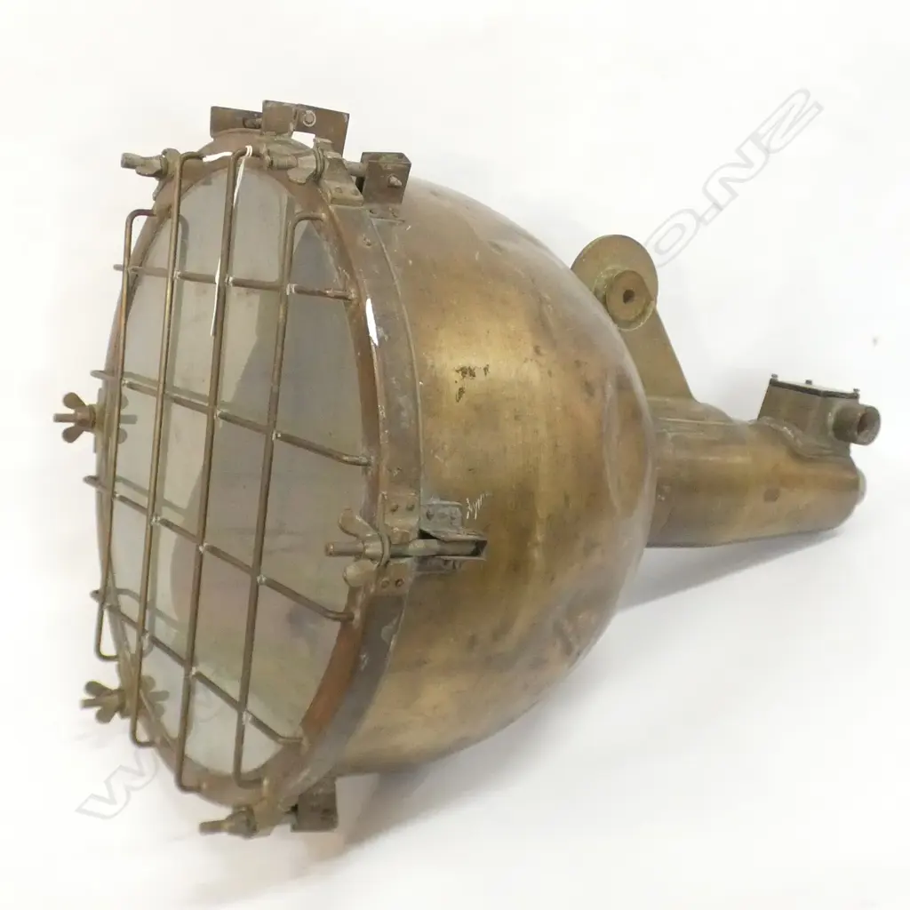 BRASS SEASON LIGHT, 670 X 480mm Image 1++