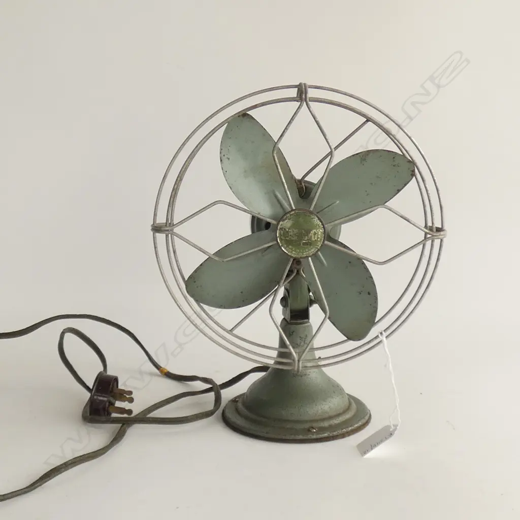 VINTAGE AMERICAN METAL ELECTRIC FAN H.280mm Image 1++