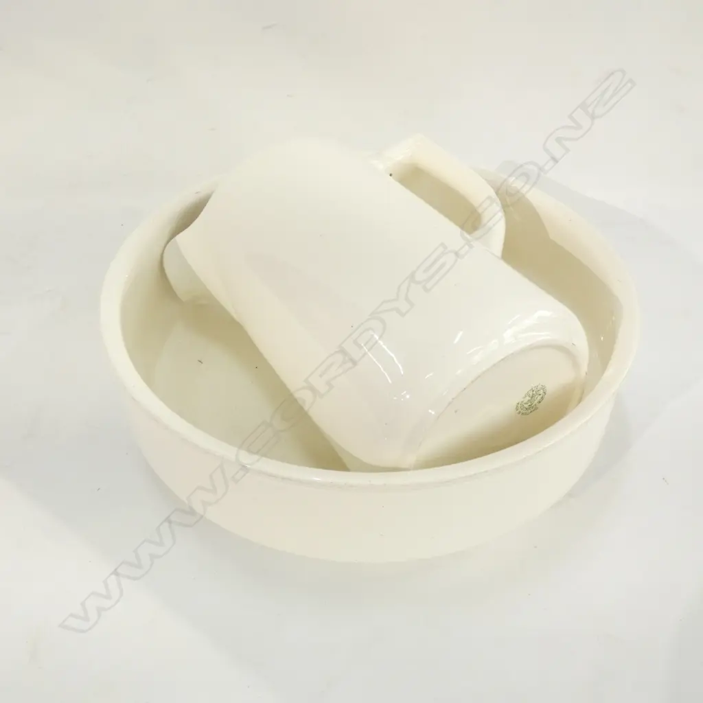 LG DUTCH CREAM WARE BATHROOM SET JUG (H270)  & BASIN (DIA 365MM) (SM CHIP TO JUG)  Image 1++