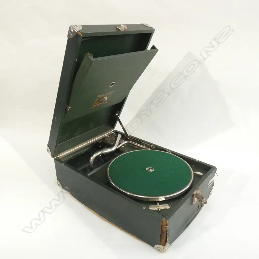PORTABLE GRAMMERPHONE Image 1++