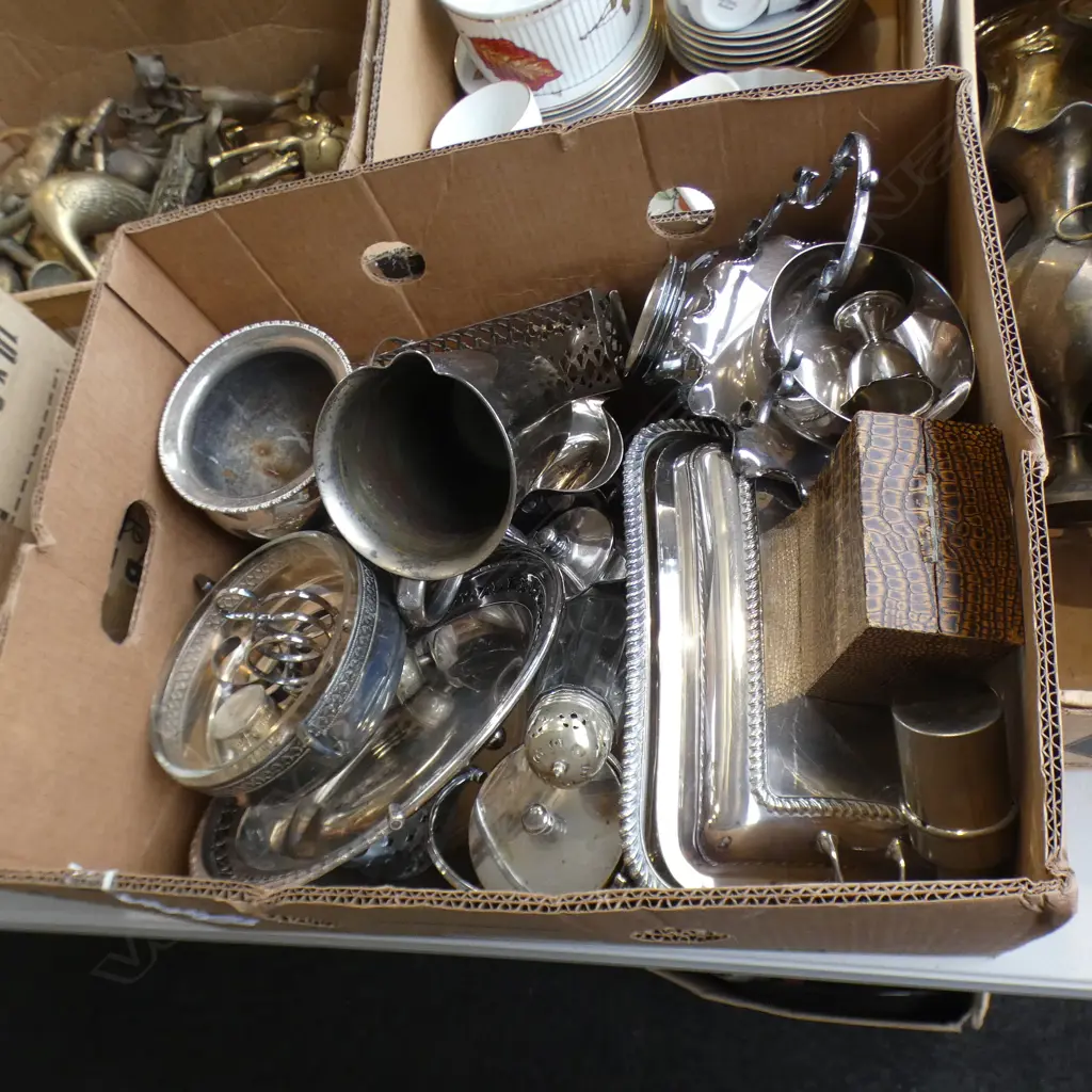 LG BOX LOT ASST SILVER PLATE INCL JUGS / DISHES / TOAST RACK ETC.. Image 1++