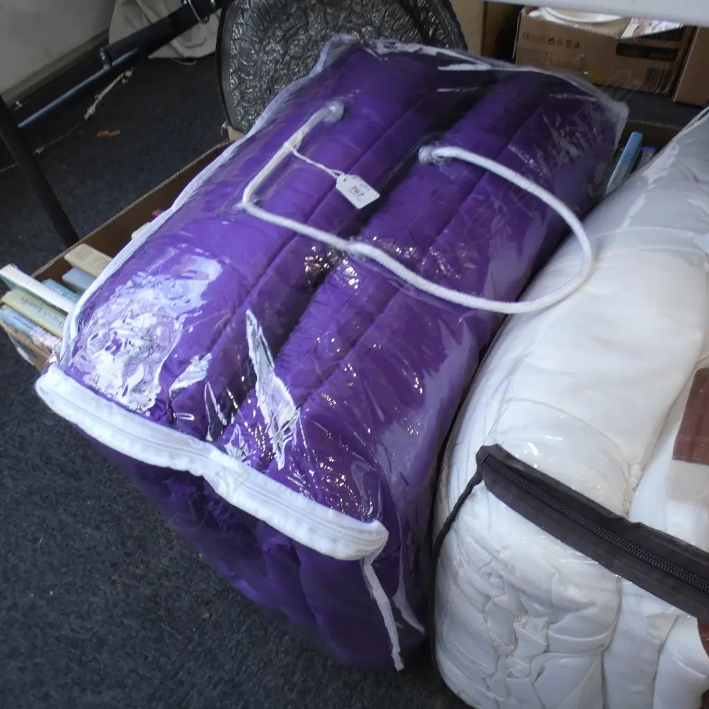SUPER KING  PURPLE COMFORTER SET Image 1++
