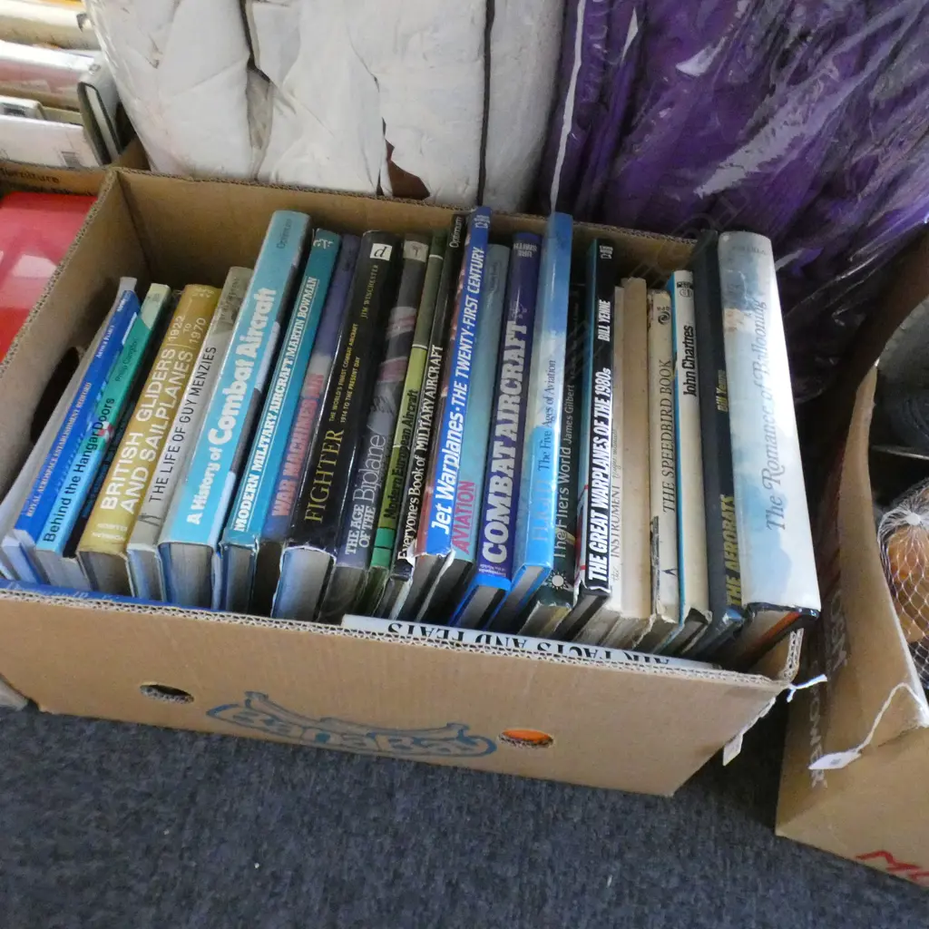 BOX LOT BOOKS; AIRCRAFT Image 1++