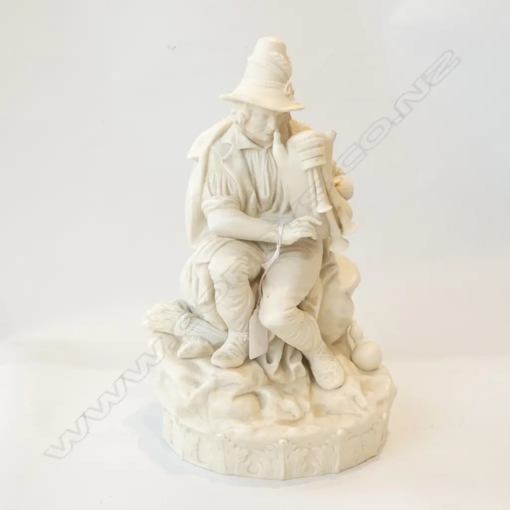 PARION WARE FIGURE; BAG PIPER H.290mm AF Image 1++