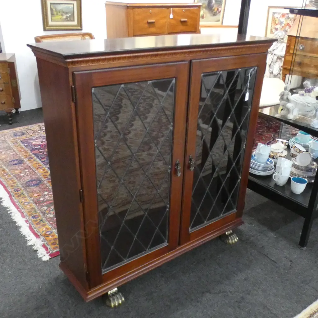 MAHOGANY BOOKCASE WITH LEADLIGHT DOORS L 1000MM Image 1++