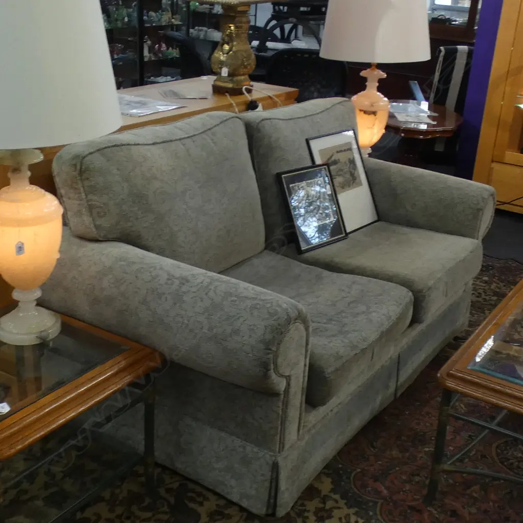 3 SEATER AND 2 SEATER COUCHES Image 1++