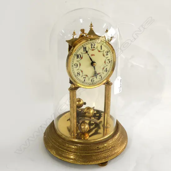 KOMA VINTAGE GLASS DOMED MANTLECLOCK
