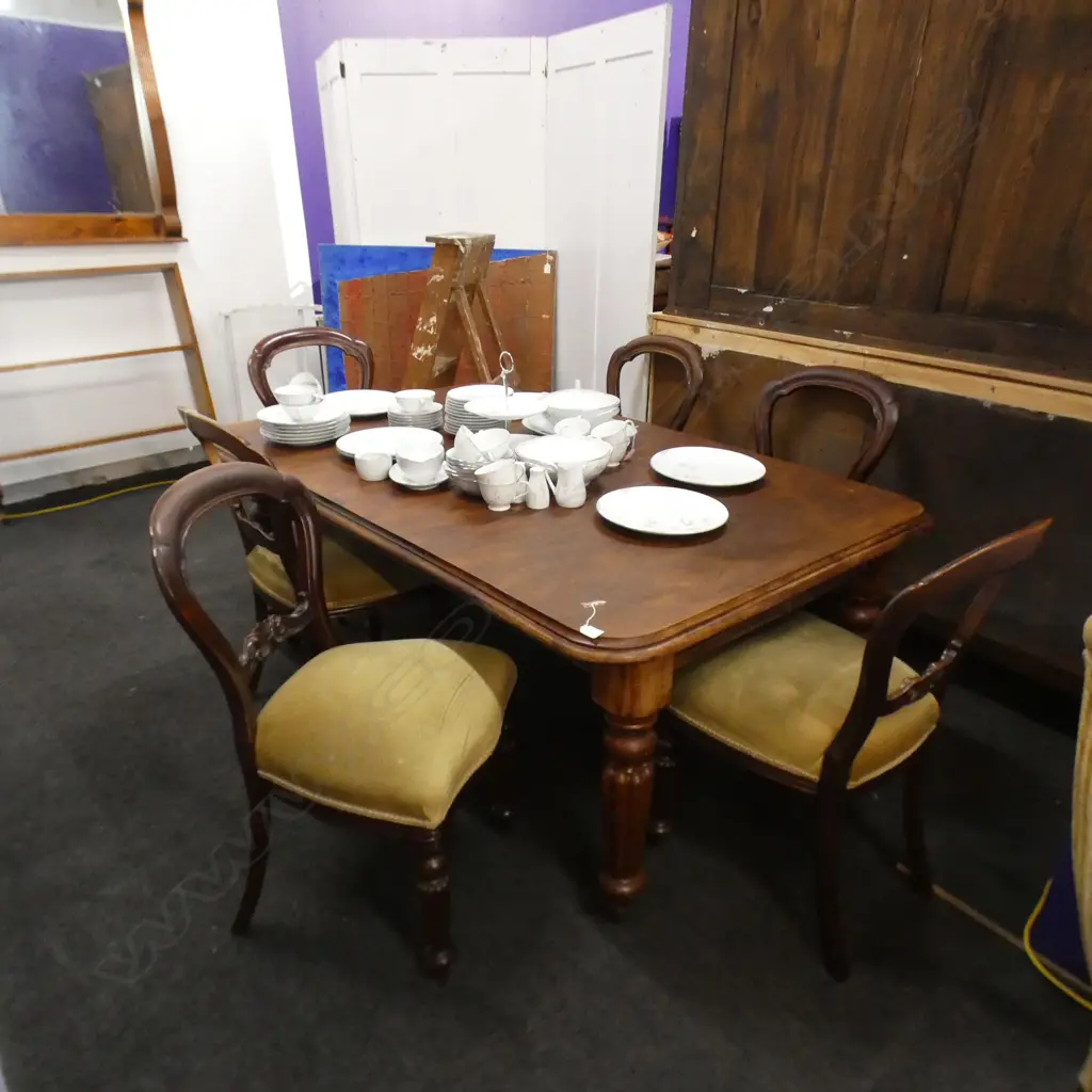 SET OF SIX VICT BALLOON BACK CHAIRS Image 1++
