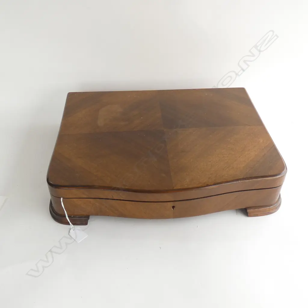 MAHOGANY CANTEEN BOX Image 1++