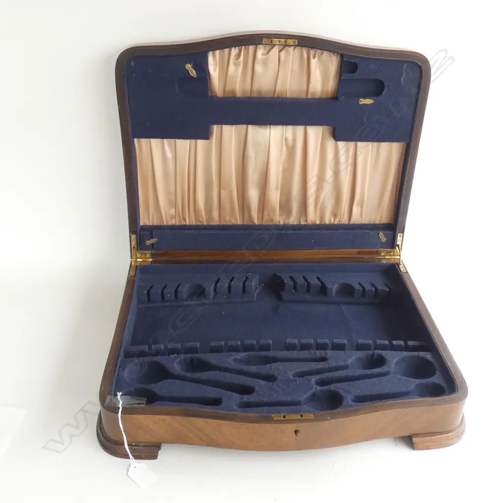 MAHOGANY CANTEEN BOX Image 1++