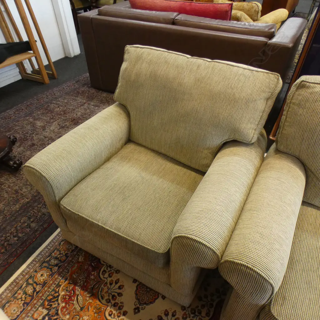 THREE SEATER COUCH AND MATCHING CHAIR Image 1++