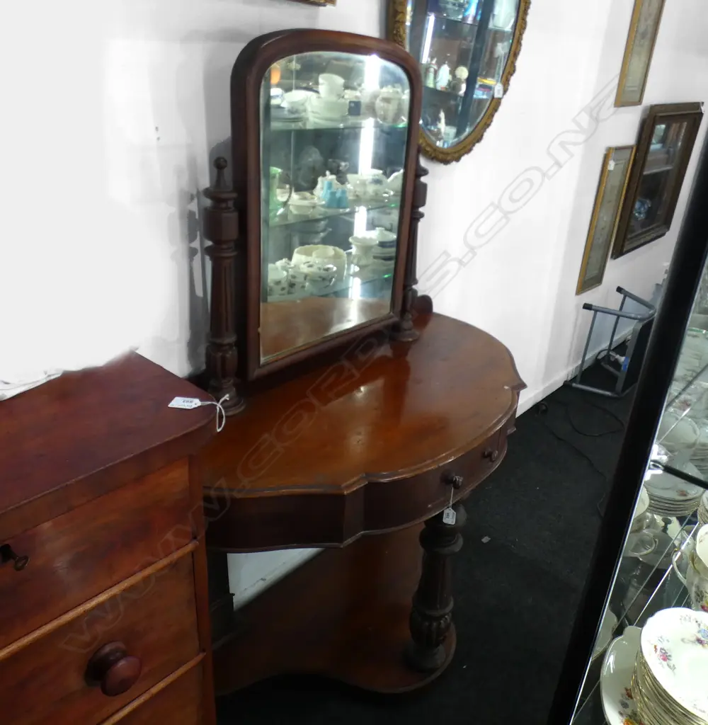 WALNUT VICTORIAN MIRROR BACKED DRESSING TABLE  Image 1++