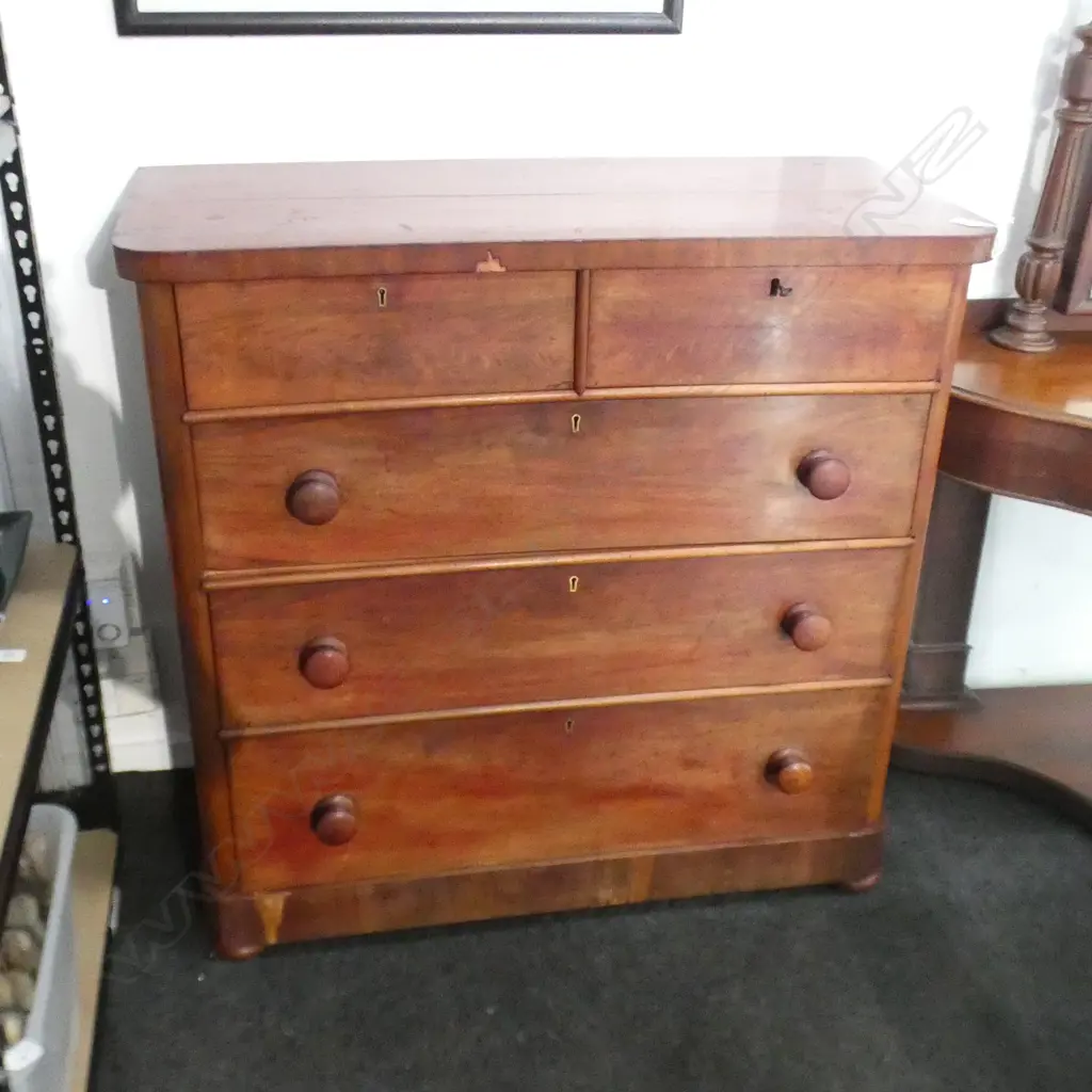 19thC COLONIAL CHEST OF DRAWERS Image 1++