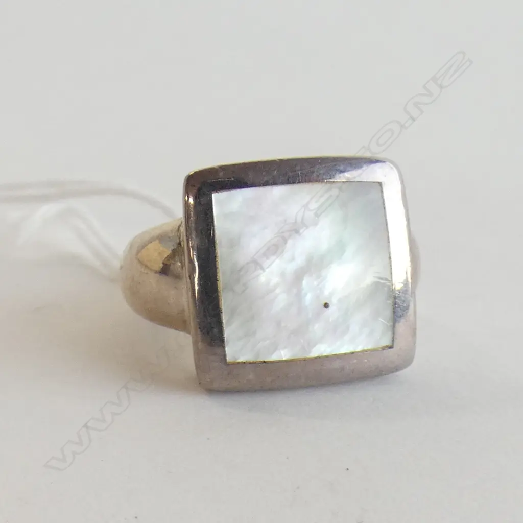 SILVER & MOTHER-OF-PEARL SQUARE PANEL RING Image 1++