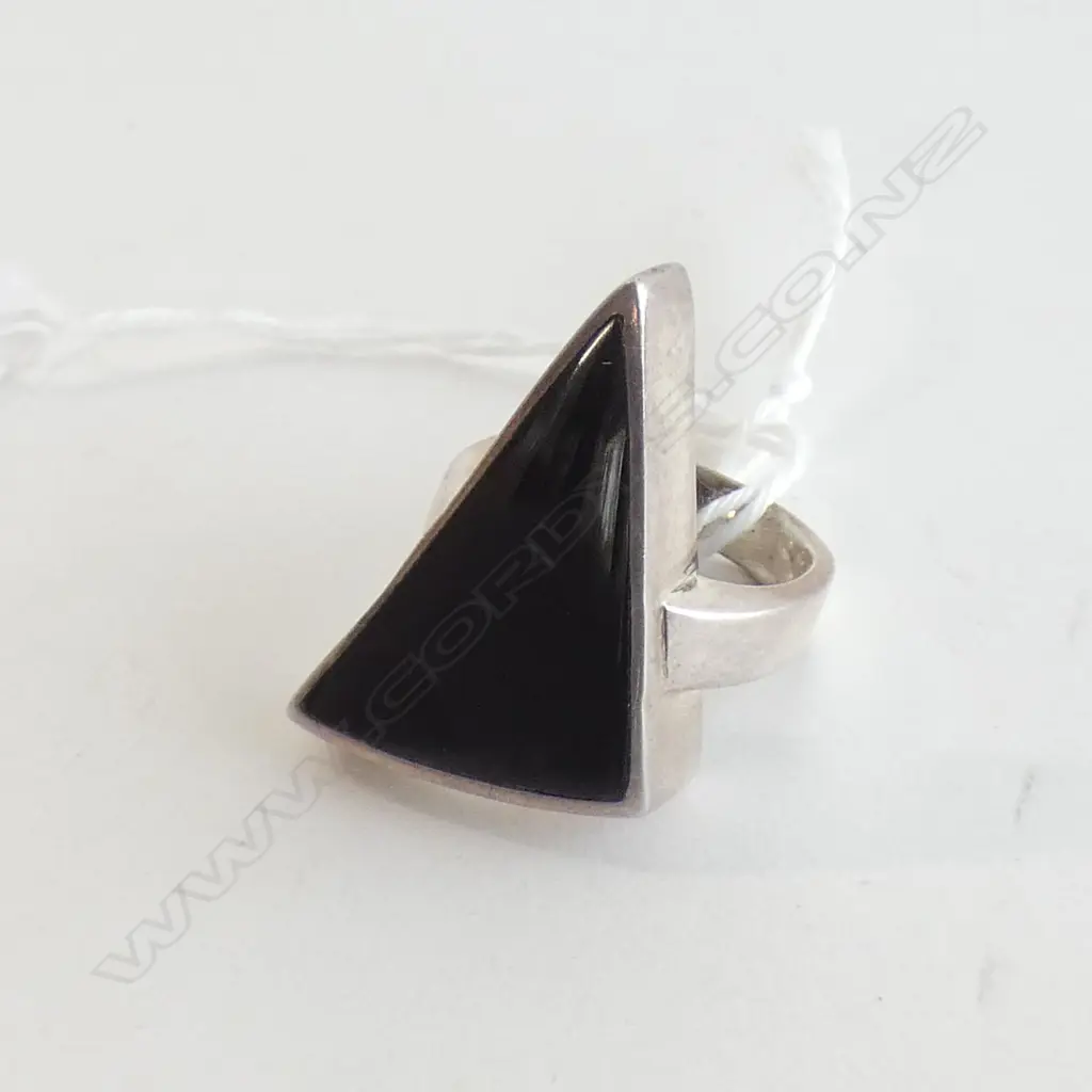STYLISH SILVER & BLACK ONYX? RING  Image 1++