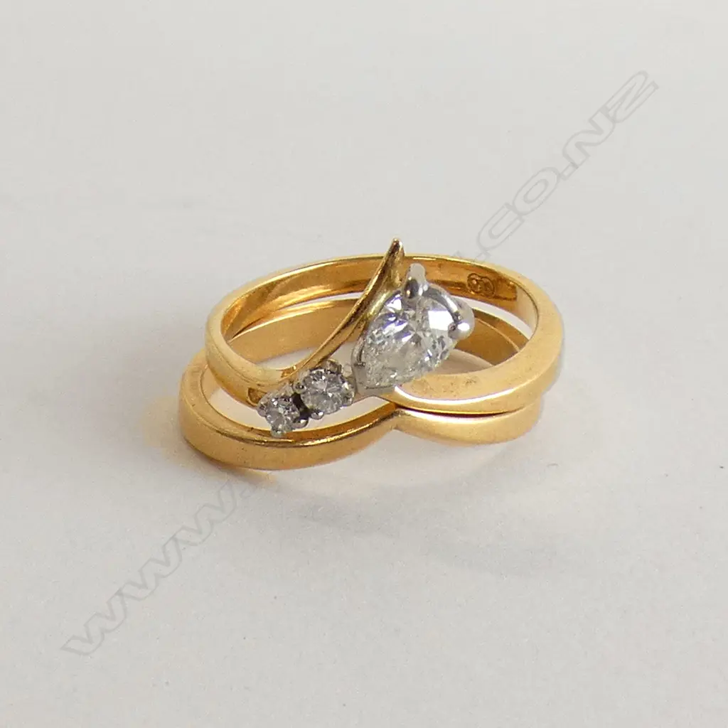 PR 18CT & DIAMOND RINGS PEAR CUT + 2. 4.7gms Image 1++