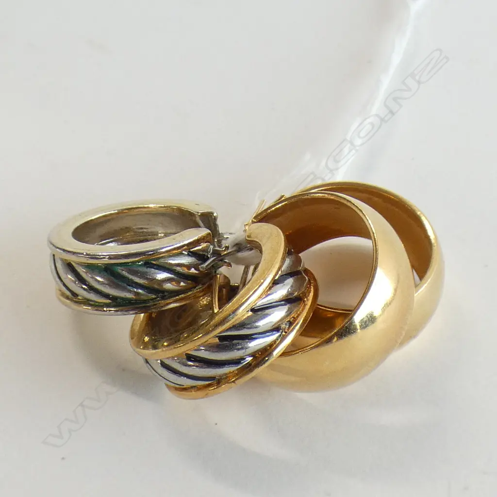 TWO PAIRS OF EARRINGS  (PLATED) Image 1++