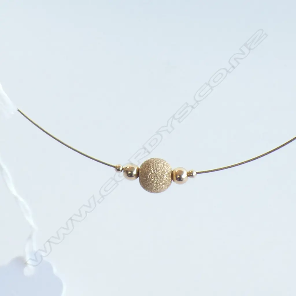 9CT GOLD CHOKER WIRE NECKLACE W BEADS Image 1++