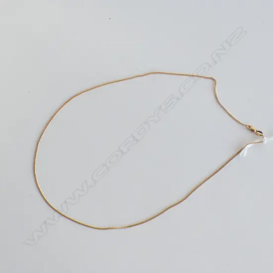 9CT YELLOW GOLD NECK CHAIN 2.5gm. L.440mm