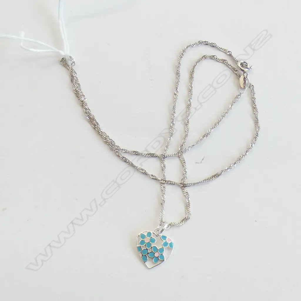 	STG SILVER CHAIN & PENDANT W BLUE & PINK ENAMEL HEART 2.1GMS Image 1++