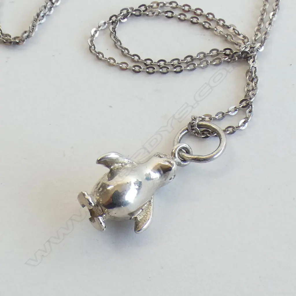 STG SILVER CHAIN & PENGUIN PENDANT 5GMS  Image 1++