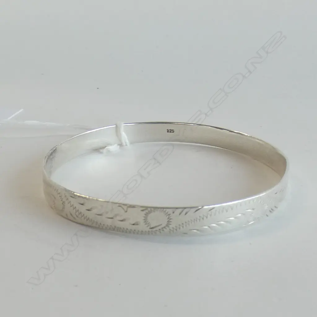 SILVER BANGLE 13.61gm Image 1++
