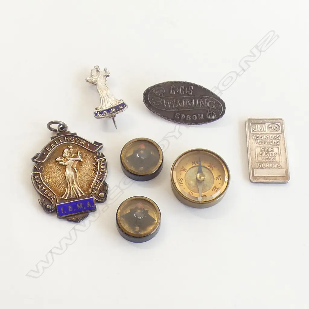 3 SILVER MEDALLIONS 'SWIMMING EPSOM' ETC + 3 MINI COMPASS + 5gm SILVER INGOT Image 1++