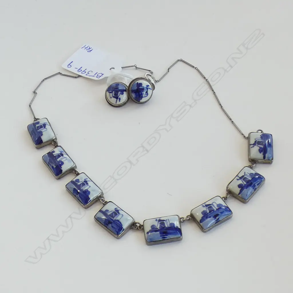 STERLING SILVER & DELFT PORCELAIN CHAIN NECKLACE & CLIP EARRINGS Image 1++