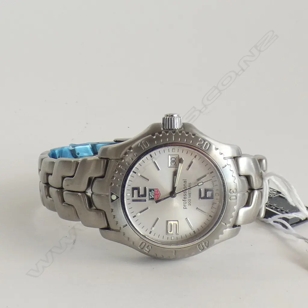 TAG HEUER GENTS DIVER'S WATCH 'PROFFESSIONAL 200M' BOXED APPARENTLY WORKING Image 1++